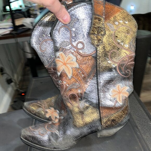 Crush™ by Durango® Women's Rhinestone Embroidered Western Boot Womens Size 10 - Picture 6 of 13